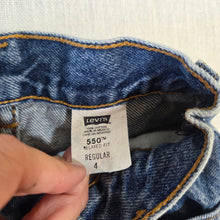 Load image into Gallery viewer, Vintage Levi's 550 Fit Cutoff Shorts 3t/4t
