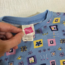 Load image into Gallery viewer, Vintage Geometric Floral Crewneck 4t/5t
