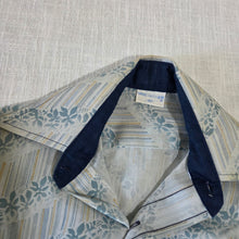Load image into Gallery viewer, Vintage 60s Leafy Striped Buttondown kids 8/9
