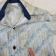 Load image into Gallery viewer, Vintage 60s Leafy Striped Buttondown kids 8/9
