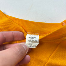 Load image into Gallery viewer, Vintage Mustard Crewneck 4t
