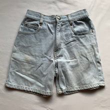 Load image into Gallery viewer, Vintage Light Wash Jean Shorts kids 8
