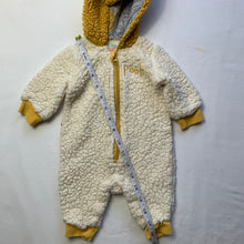 Load image into Gallery viewer, Pooh Baby Disney Bodysuit newborn
