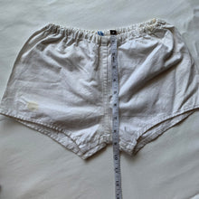 Load image into Gallery viewer, Vintage White Shorts 5t/6
