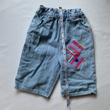 Load image into Gallery viewer, Vintage 90s Jean Shorts kids 6
