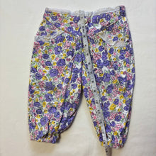 Load image into Gallery viewer, Vintage Cute Floral Pants 9-12 months
