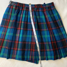 Load image into Gallery viewer, Vintage Wool Blend Plaid Skirt 9/10
