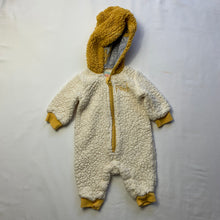 Load image into Gallery viewer, Pooh Baby Disney Bodysuit newborn
