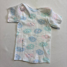 Load image into Gallery viewer, Vintage Healthtex Giraffes Baby Shirt 0-3 months
