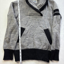 Load image into Gallery viewer, Vintage Gray/Black Knit Sweater kids 10/12

