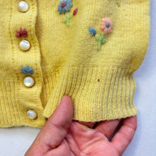 Load image into Gallery viewer, Vintage Yellow Flower Knit Sweater Shirt 2/3t *flaw
