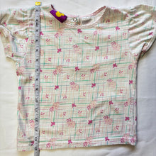 Load image into Gallery viewer, Vintage Floral Grid Shirt 4t
