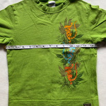 Load image into Gallery viewer, Y2k Gymboree Green Lizards Tee 3t

