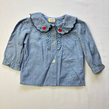 Load image into Gallery viewer, Vintage Girly Heart Buttondown 3-6 months

