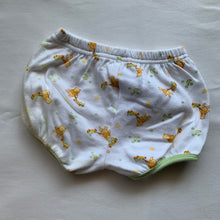 Load image into Gallery viewer, Y2k Winnie the Pooh Bloomers 3-9 months
