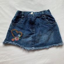 Load image into Gallery viewer, Vintage Y2k Embroidered Jean Skirt 2t
