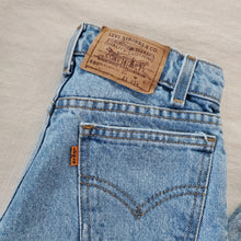 Load image into Gallery viewer, Vintage Levi&#39;s 550 fit jeans orange tab kids 11
