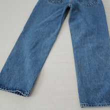 Load image into Gallery viewer, Vintage levis 550 fit jeans kids 14 26 inch waist
