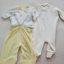 Load image into Gallery viewer, Vintage Bunnies Pajamas Bundle 0-3/6 months
