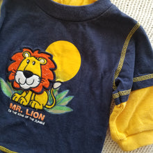 Load image into Gallery viewer, Vintage Lion Hooded Shirt 12-18 Month
