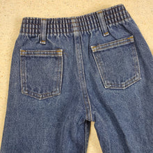 Load image into Gallery viewer, Vintage Dark Wash Jeans kids 6
