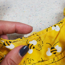 Load image into Gallery viewer, Handmade Bee Dress 4t

