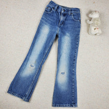Load image into Gallery viewer, Y2k Flared Faded Sonoma Jeans kids 7
