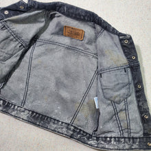 Load image into Gallery viewer, Vintage Levi&#39;s Black Acid Wash Jacket 4t
