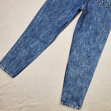 Load image into Gallery viewer, Vintage Levi&#39;s Acid Wash Tapered Leg Jeans kids 10 SLIM
