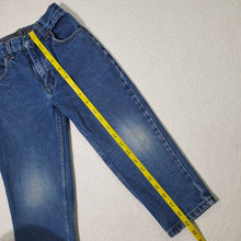 Load image into Gallery viewer, Vintage Tapered Leg Jeans 5t
