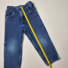 Load image into Gallery viewer, Vintage Cinched &amp; High Waisted Jeans 4t
