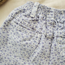 Load image into Gallery viewer, Vintage High Sierra Floral High Waisted Jean Shorts kids 7
