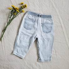 Load image into Gallery viewer, Vintage Levi&#39;s Ultra Light Jeans 18 months
