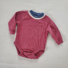 Load image into Gallery viewer, Vintage Old Navy Pocket Onesie 3-6 months
