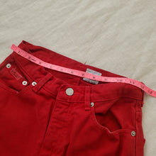 Load image into Gallery viewer, Vintage Guess Red High Waist Jeans kids 10
