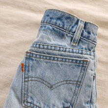 Load image into Gallery viewer, Vintage Levi&#39;s Light Wash Orange Tab Jeans kids 12 SLIM
