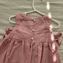 Load image into Gallery viewer, Vintage Apple Applique Dress 4t
