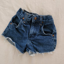 Load image into Gallery viewer, Vintage Wranglers Cutoff Jean Shorts 5t
