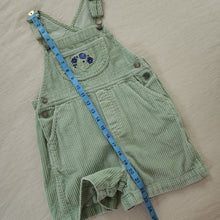 Load image into Gallery viewer, Vintage Spring Green Shortalls 5t/6
