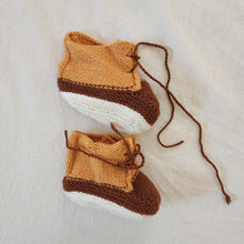 Load image into Gallery viewer, Neutral Knit Booties 6-12 months
