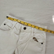 Load image into Gallery viewer, Vintage Faded Glory Off-white Jeans 4t
