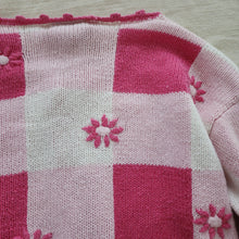 Load image into Gallery viewer, Vintage Pink Checkerboard Floral Knit Sweater 5t/6
