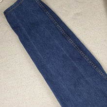 Load image into Gallery viewer, Vintage Levi&#39;s 550 Fit Tapered Leg Jeans 30&quot; waist
